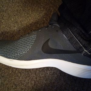 Meet your Posher, Shugie